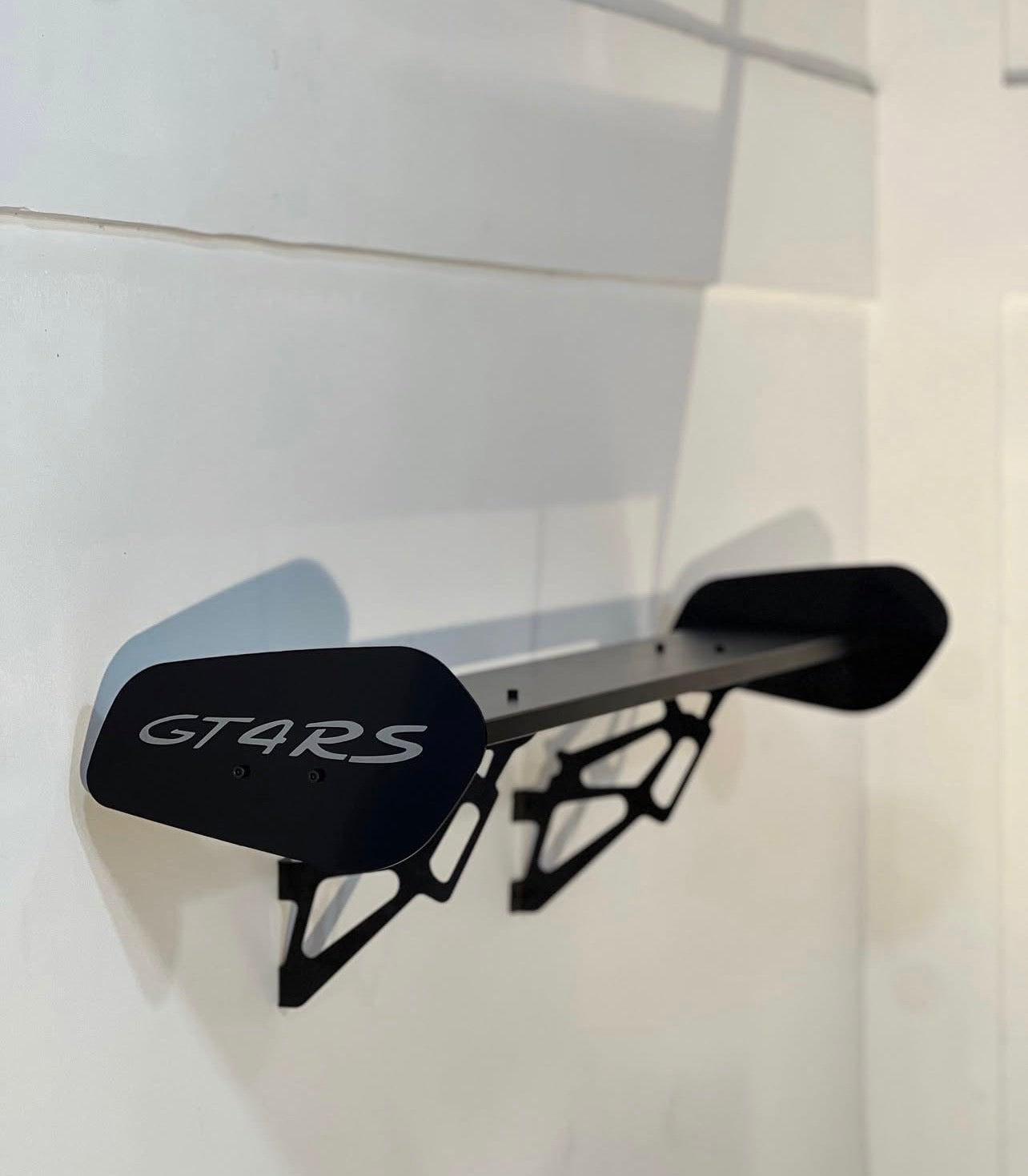 GT4RS SPOILER SHELF